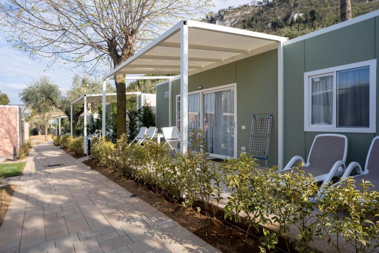 La Rocca Camping Village Bardolino Exterior photo