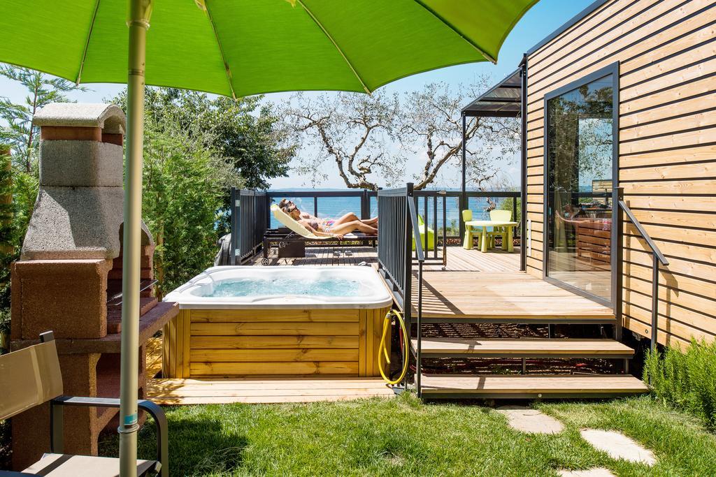 La Rocca Camping Village Bardolino Exterior photo